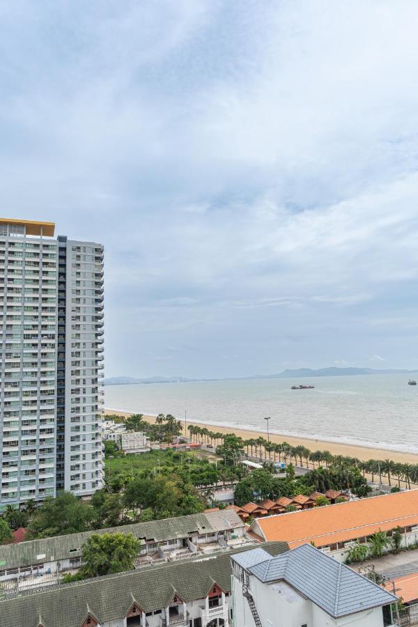 Aeras Beachfront Condominium Jomtien Exterior foto